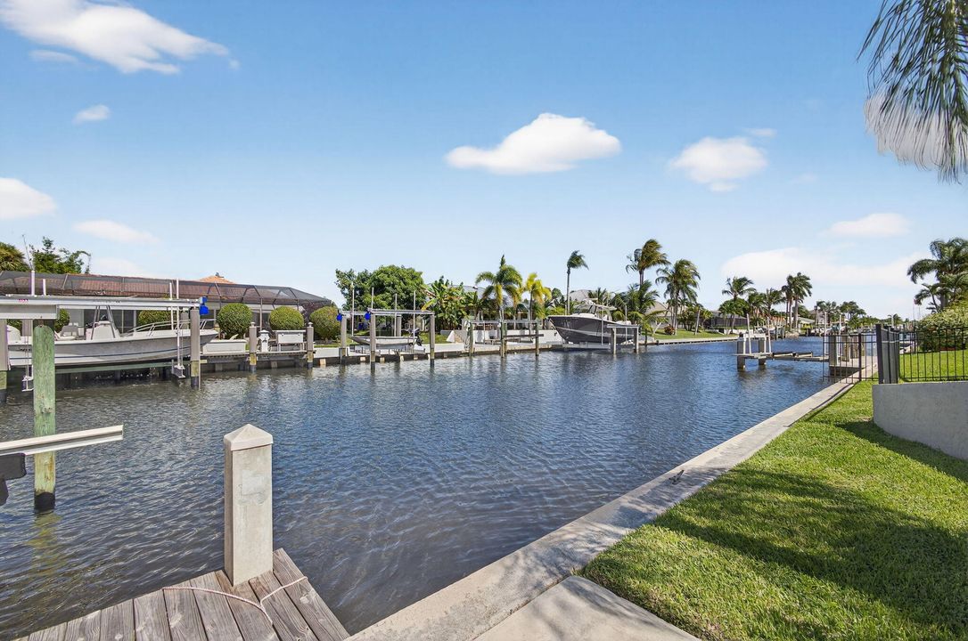 待售: $1,662,500 (3 贝兹, 2 浴室, 2384 平方英尺)