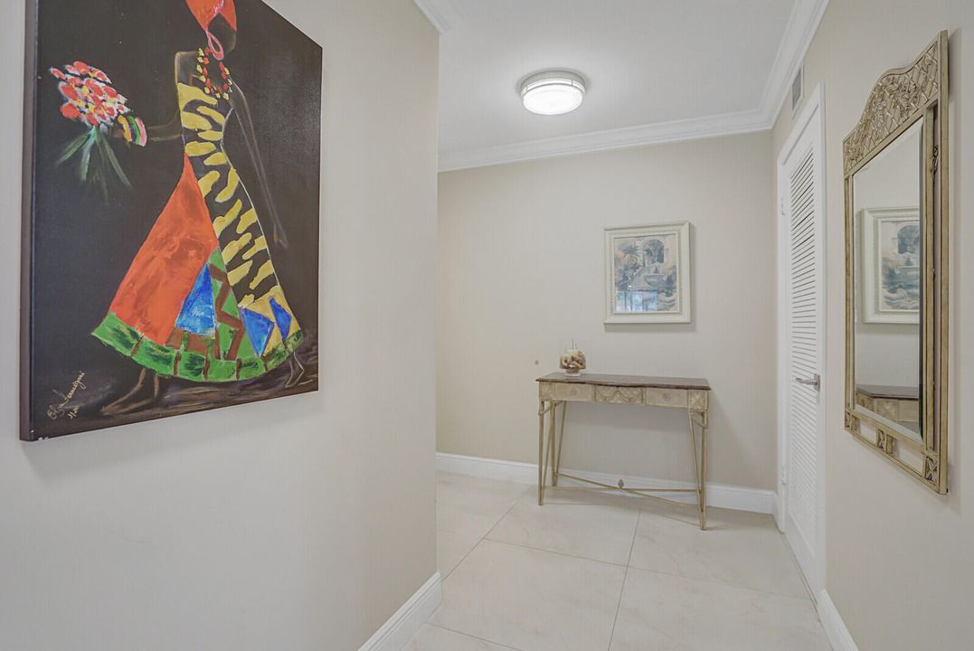 For Sale: $365,000 (3 beds, 2 baths, 1711 Square Feet)