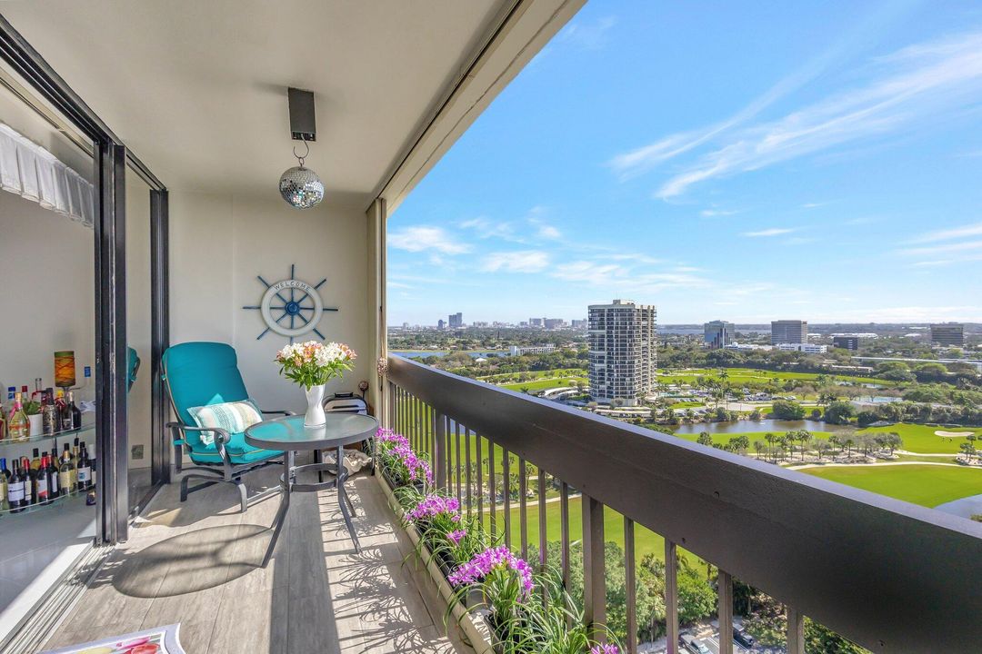 На продажу: $349,000 (1 спален, 1 ванн, 894 Квадратных фут)