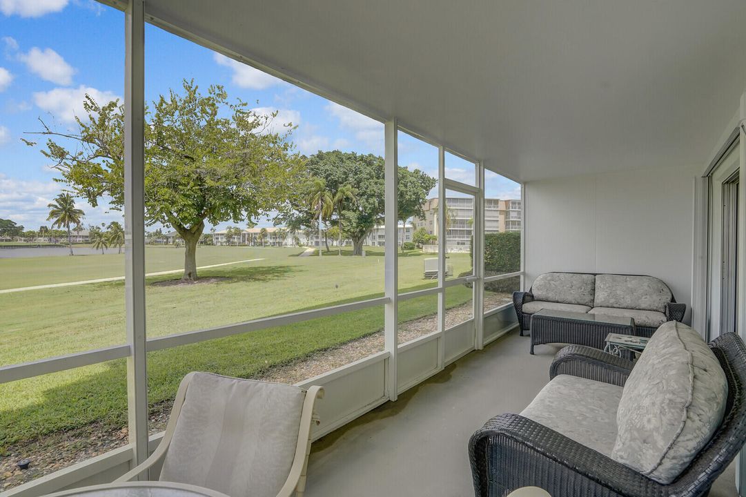 For Sale: $365,000 (3 beds, 2 baths, 1711 Square Feet)