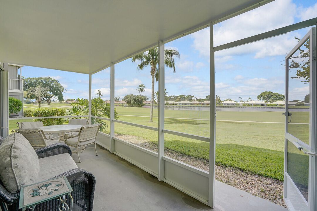 For Sale: $365,000 (3 beds, 2 baths, 1711 Square Feet)