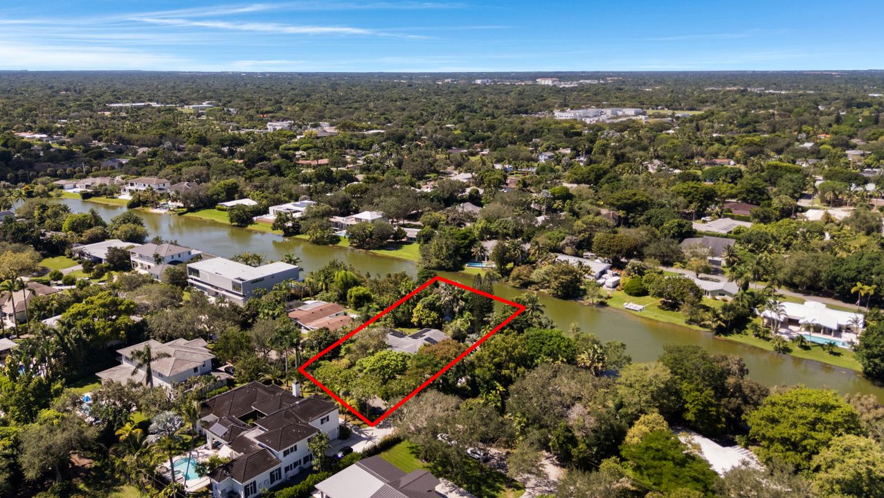 На продажу: $1,985,000 (3 спален, 2 ванн, 1404 Квадратных фут)