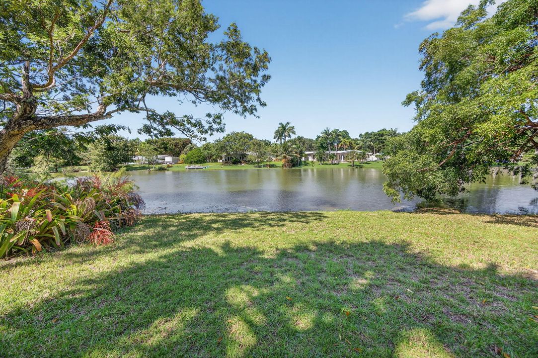 На продажу: $1,985,000 (3 спален, 2 ванн, 1404 Квадратных фут)