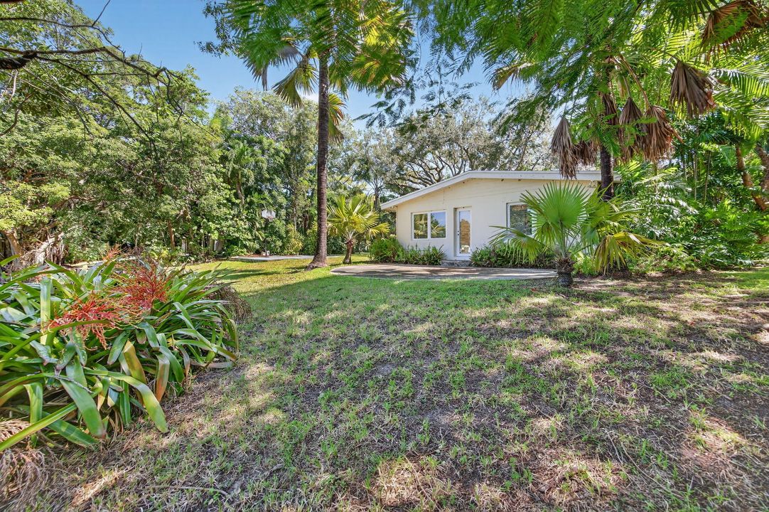 На продажу: $1,985,000 (3 спален, 2 ванн, 1404 Квадратных фут)