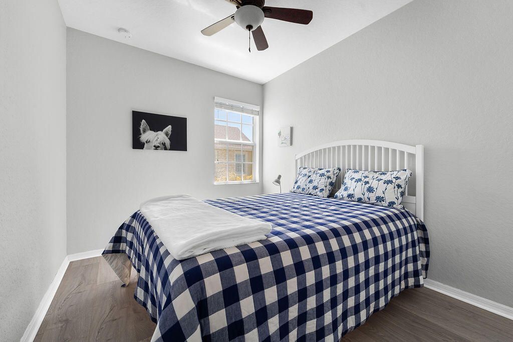 Под контрактом: $499,000 (3 спален, 2 ванн, 1897 Квадратных фут)