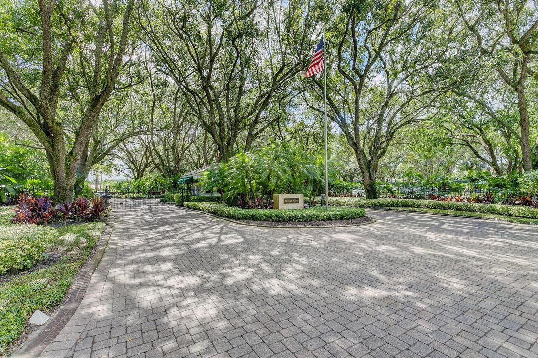 For Sale: $2,700,000 (4 beds, 4 baths, 3481 Square Feet)