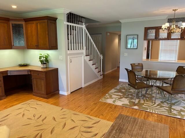 待售: $275,000 (2 贝兹, 2 浴室, 1230 平方英尺)