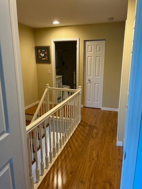 待售: $275,000 (2 贝兹, 2 浴室, 1230 平方英尺)