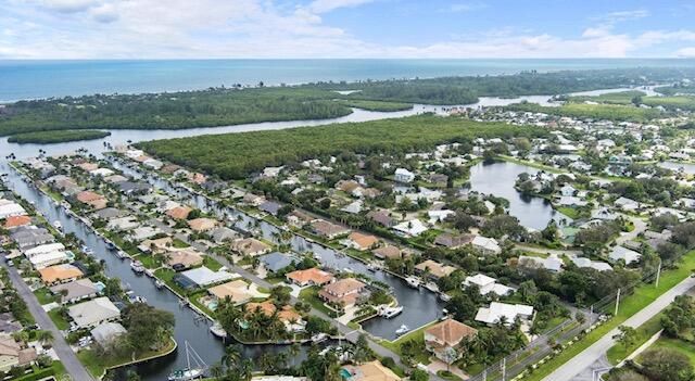 待售: $1,662,500 (3 贝兹, 2 浴室, 2384 平方英尺)