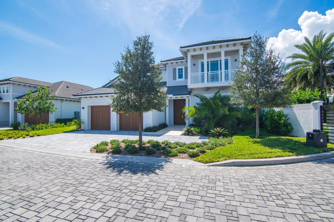 For Sale: $4,000,000 (4 beds, 4 baths, 3542 Square Feet)