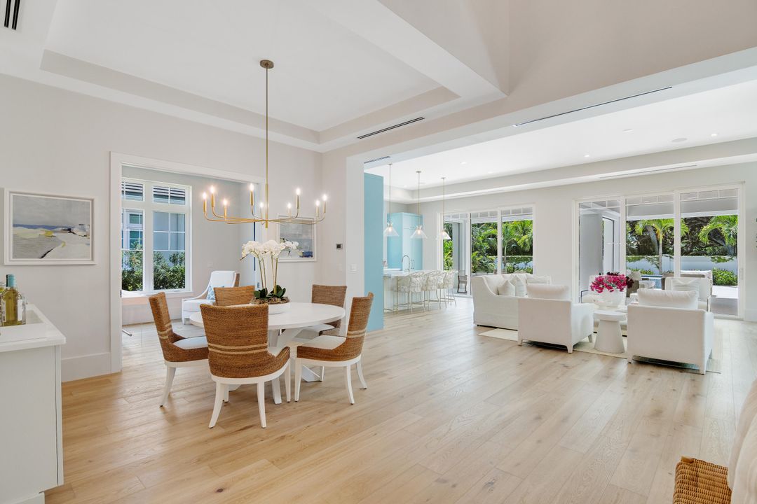 For Sale: $4,000,000 (4 beds, 4 baths, 3542 Square Feet)