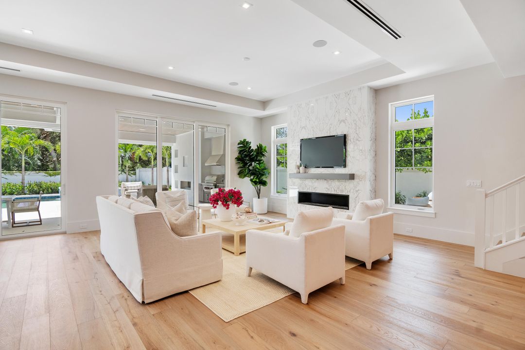 For Sale: $4,000,000 (4 beds, 4 baths, 3542 Square Feet)