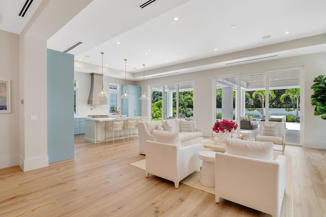 For Sale: $4,000,000 (4 beds, 4 baths, 3542 Square Feet)