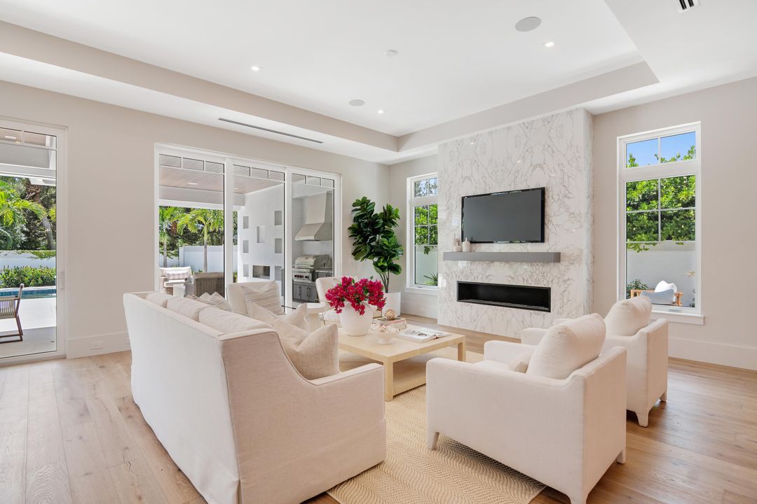 For Sale: $4,000,000 (4 beds, 4 baths, 3542 Square Feet)