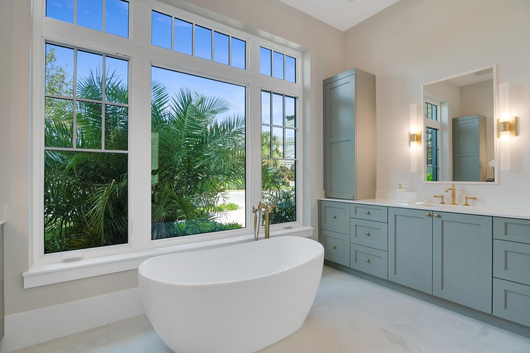 For Sale: $4,000,000 (4 beds, 4 baths, 3542 Square Feet)