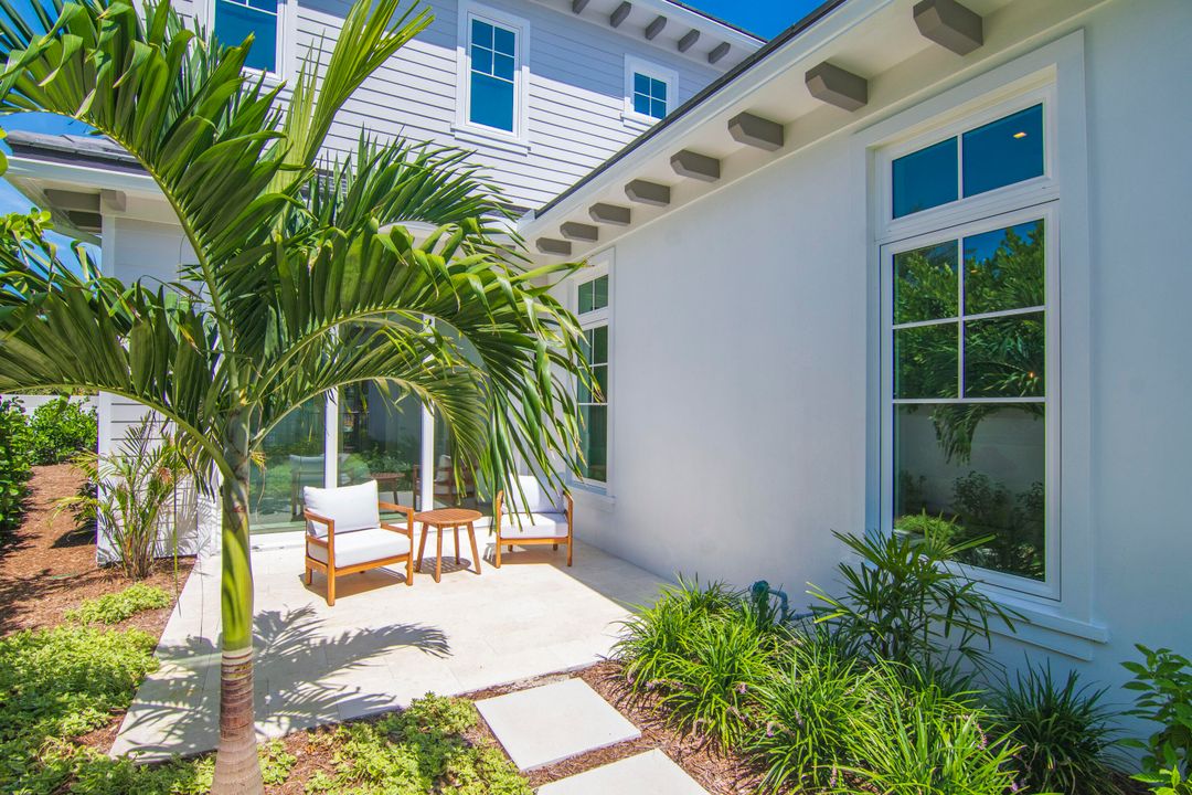 For Sale: $4,000,000 (4 beds, 4 baths, 3542 Square Feet)