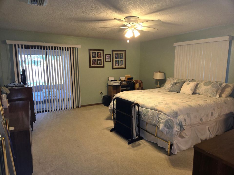 For Sale: $339,000 (3 beds, 2 baths, 1700 Square Feet)