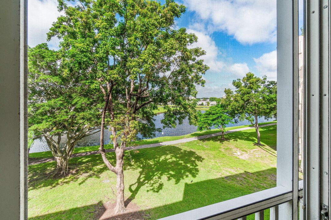 Activo con contrato: $110,000 (2 camas, 2 baños, 1060 Pies cuadrados)