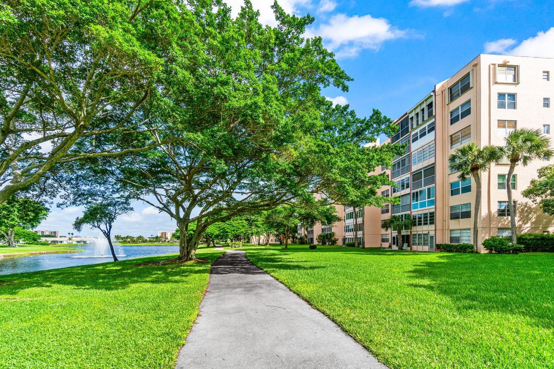 Activo con contrato: $110,000 (2 camas, 2 baños, 1060 Pies cuadrados)