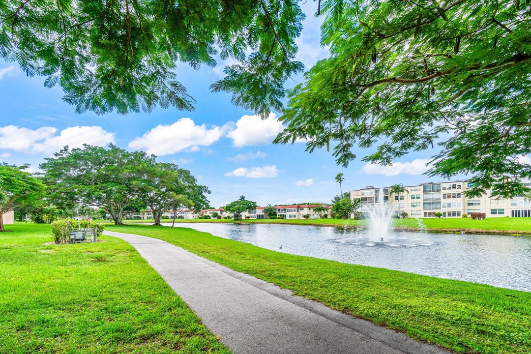 Activo con contrato: $110,000 (2 camas, 2 baños, 1060 Pies cuadrados)