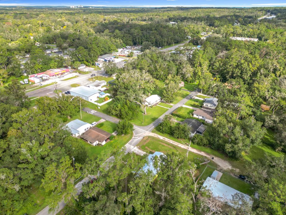 For Sale: $200,000 (3 beds, 2 baths, 1260 Square Feet)