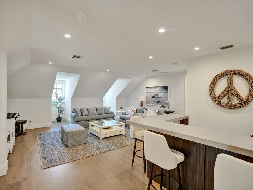 待售: $7,495,000 (5 贝兹, 4 浴室, 6003 平方英尺)