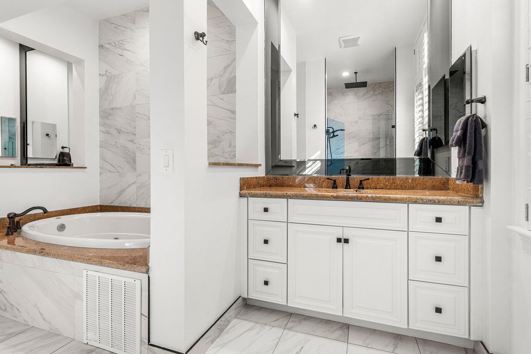 На продажу: $2,750,000 (6 спален, 5 ванн, 4813 Квадратных фут)