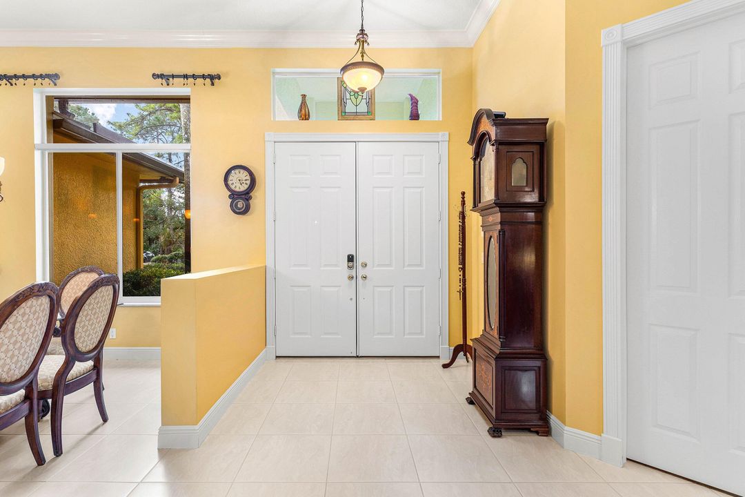 For Sale: $999,000 (3 beds, 3 baths, 2709 Square Feet)