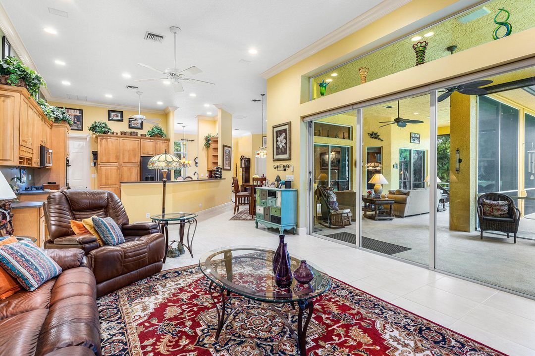 For Sale: $999,000 (3 beds, 3 baths, 2709 Square Feet)