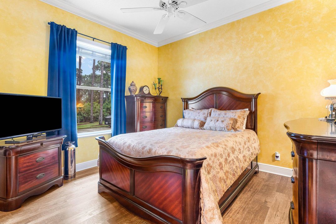 For Sale: $999,000 (3 beds, 3 baths, 2709 Square Feet)