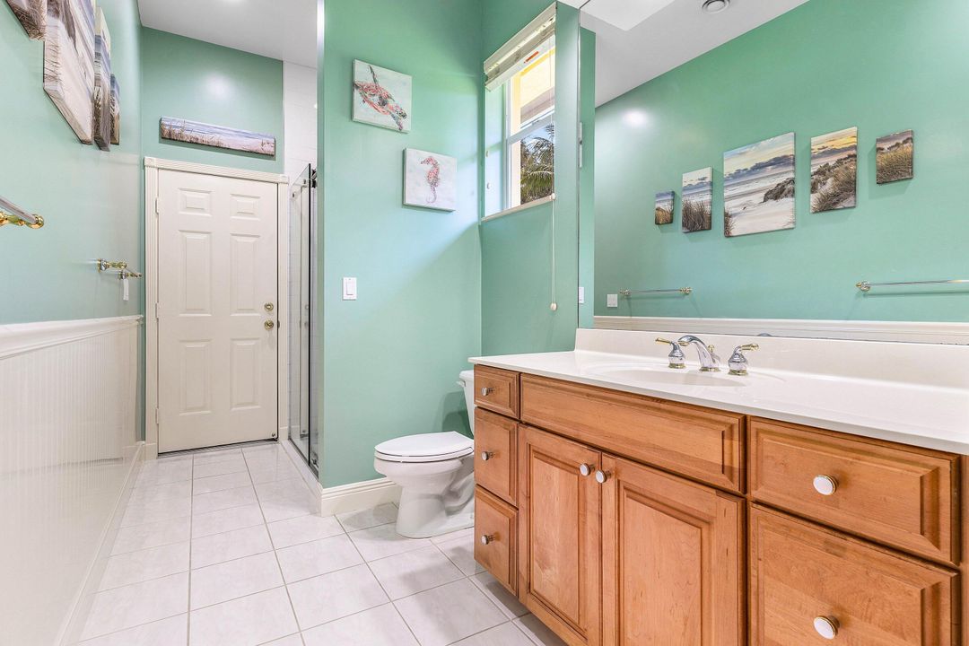 For Sale: $999,000 (3 beds, 3 baths, 2709 Square Feet)