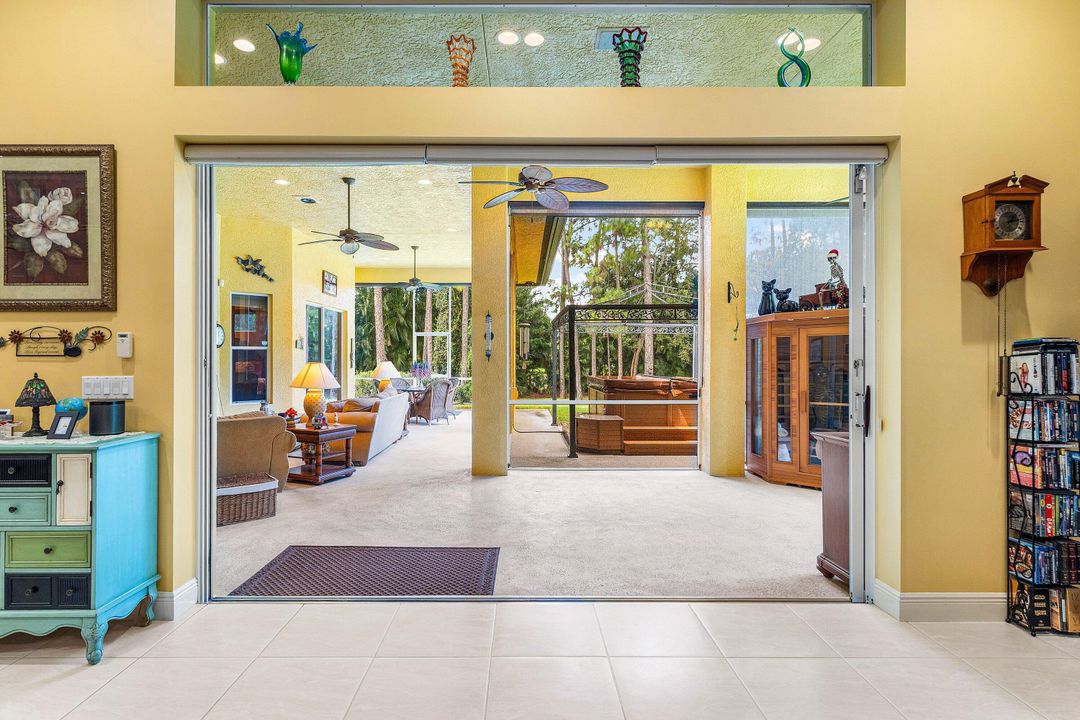 For Sale: $999,000 (3 beds, 3 baths, 2709 Square Feet)