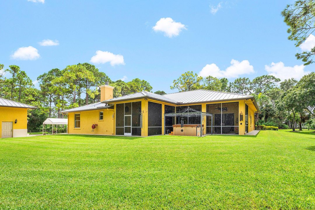 For Sale: $999,000 (3 beds, 3 baths, 2709 Square Feet)