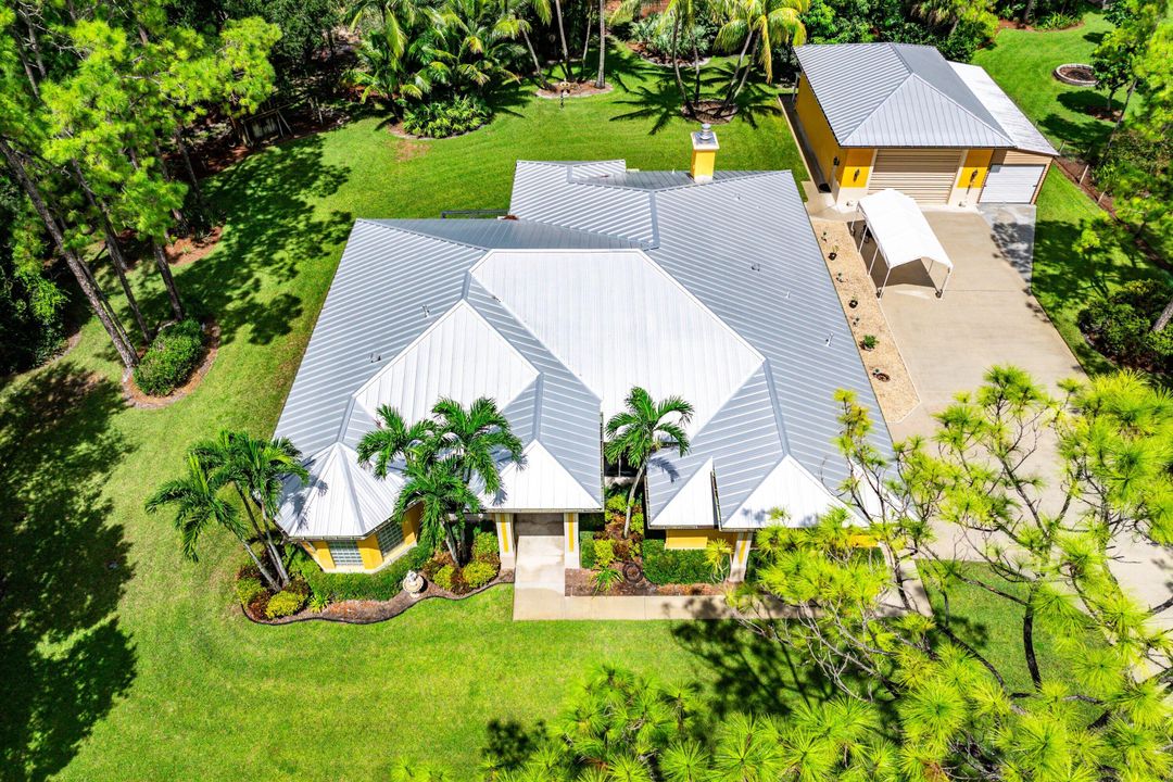 For Sale: $999,000 (3 beds, 3 baths, 2709 Square Feet)