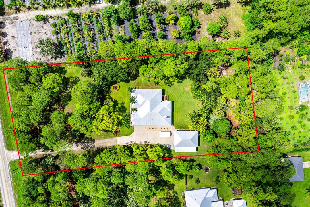 For Sale: $999,000 (3 beds, 3 baths, 2709 Square Feet)