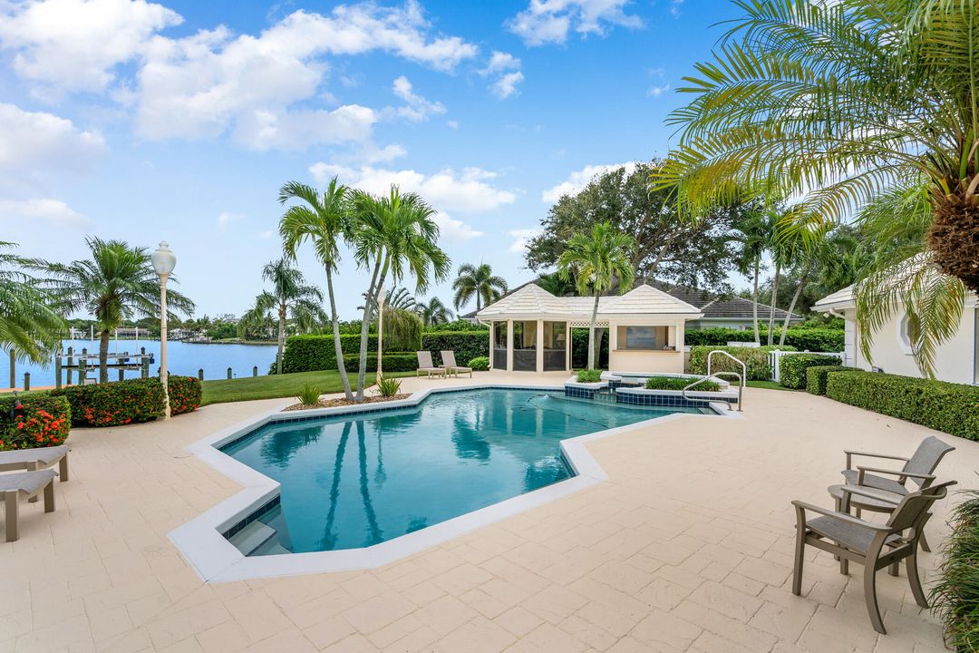 For Sale: $3,295,000 (3 beds, 3 baths, 3190 Square Feet)