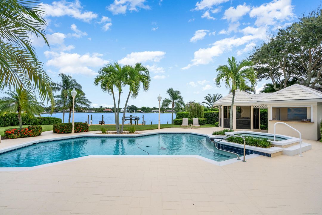 For Sale: $3,295,000 (3 beds, 3 baths, 3190 Square Feet)