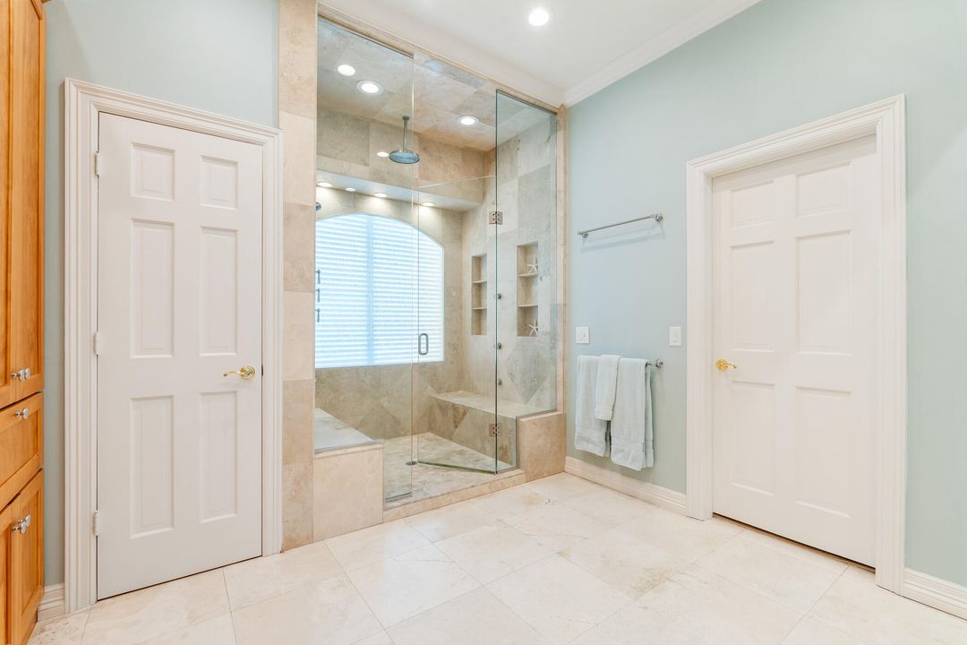 For Sale: $3,295,000 (3 beds, 3 baths, 3190 Square Feet)