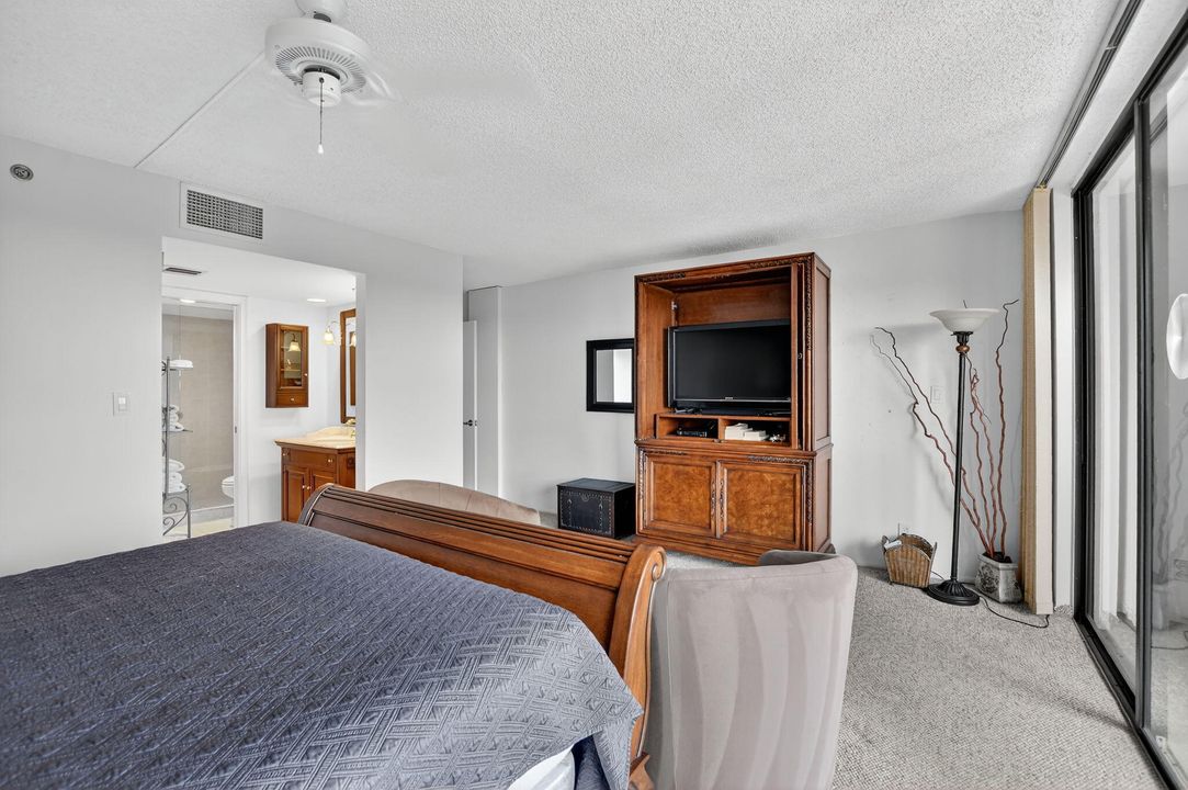 合同活跃: $525,000 (2 贝兹, 2 浴室, 1775 平方英尺)