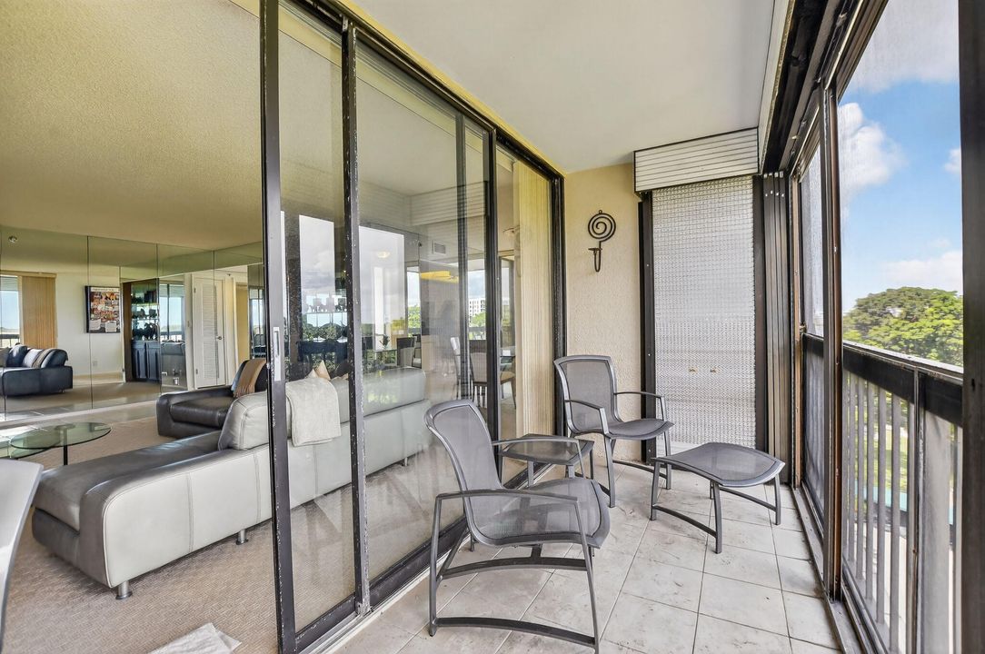 合同活跃: $525,000 (2 贝兹, 2 浴室, 1775 平方英尺)