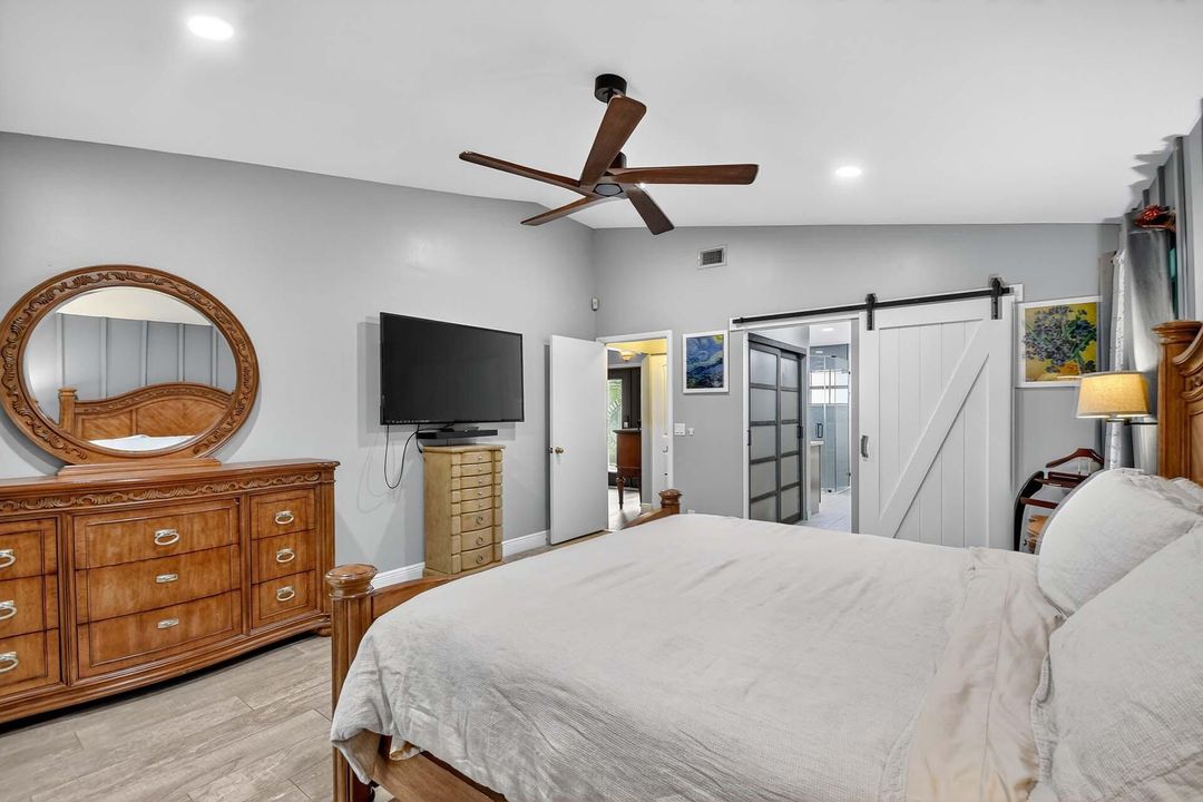 Activo con contrato: $735,000 (3 camas, 2 baños, 2129 Pies cuadrados)