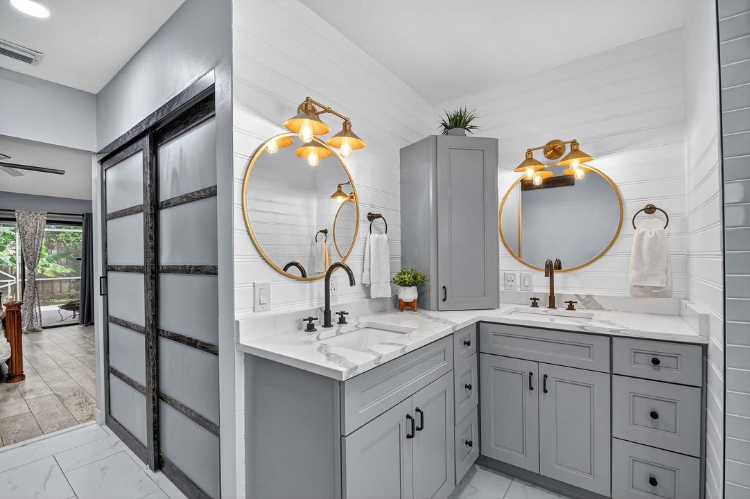 Activo con contrato: $735,000 (3 camas, 2 baños, 2129 Pies cuadrados)