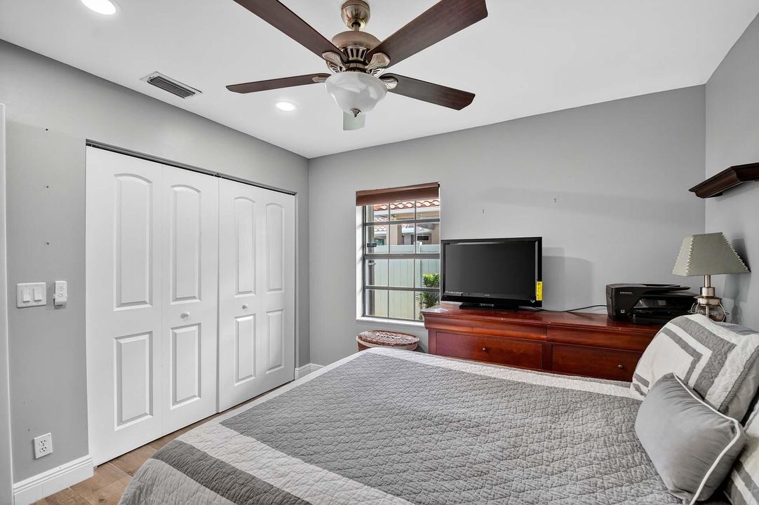 Activo con contrato: $735,000 (3 camas, 2 baños, 2129 Pies cuadrados)