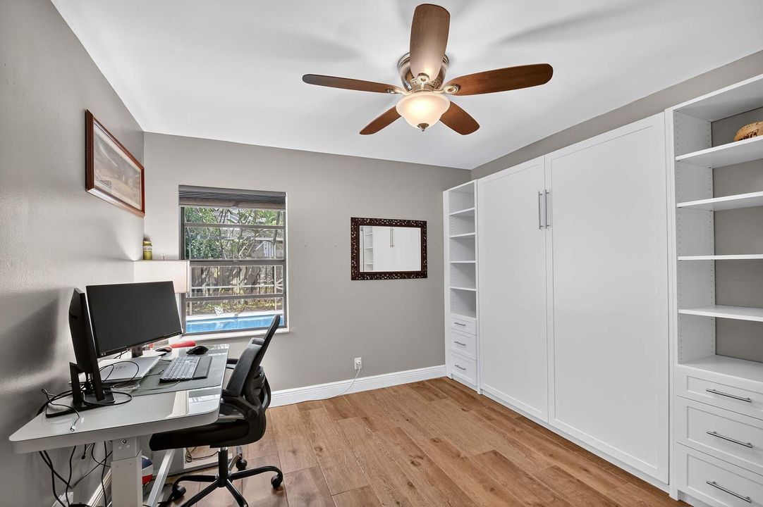 Activo con contrato: $735,000 (3 camas, 2 baños, 2129 Pies cuadrados)