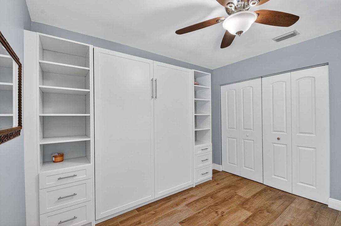 Activo con contrato: $735,000 (3 camas, 2 baños, 2129 Pies cuadrados)