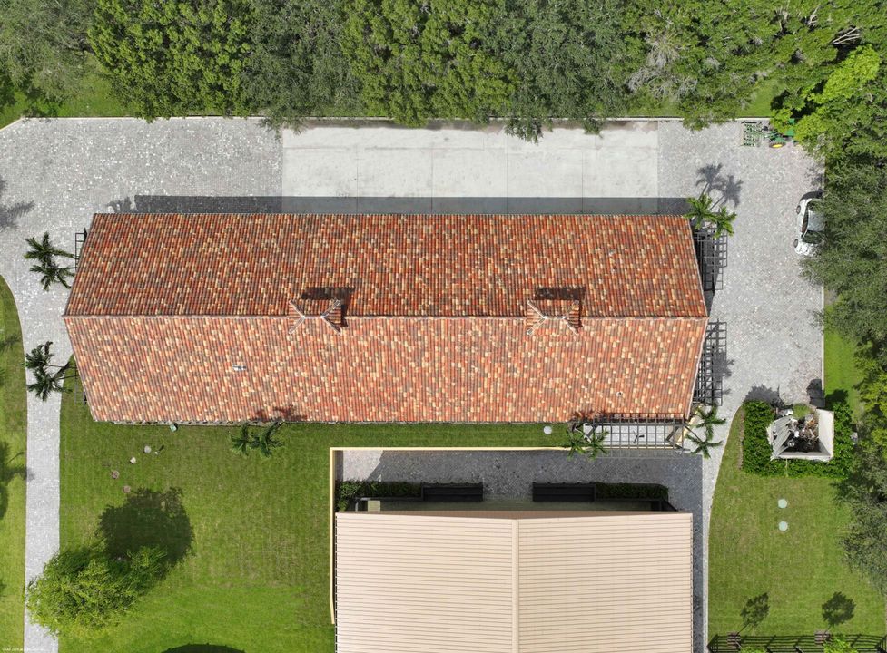 出租: $13,500 (1 贝兹, 2 浴室, 870 平方英尺)