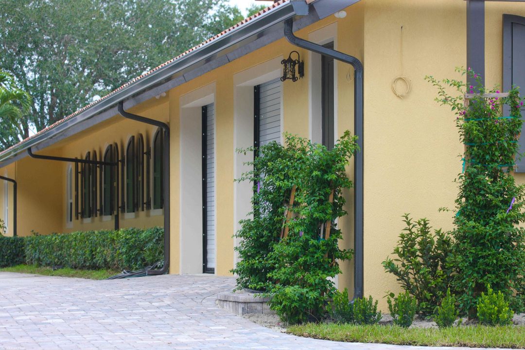 出租: $13,500 (1 贝兹, 2 浴室, 870 平方英尺)