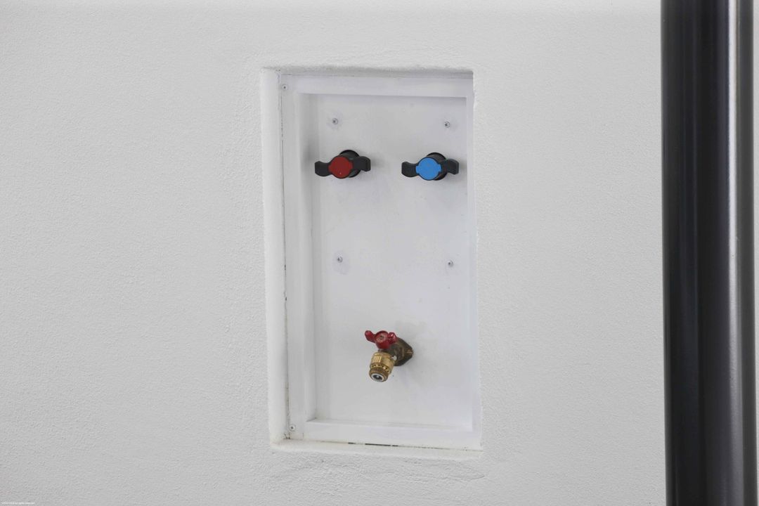 出租: $13,500 (1 贝兹, 2 浴室, 870 平方英尺)