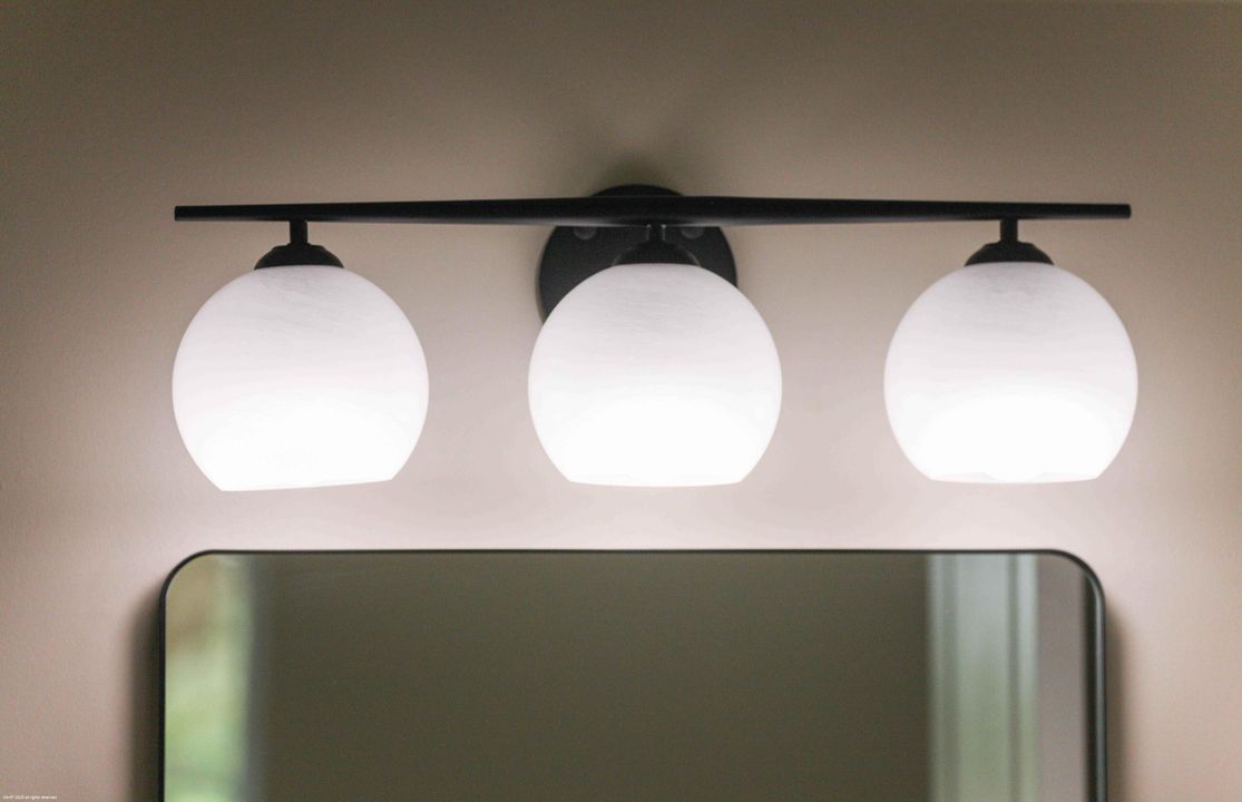 出租: $13,500 (1 贝兹, 2 浴室, 870 平方英尺)