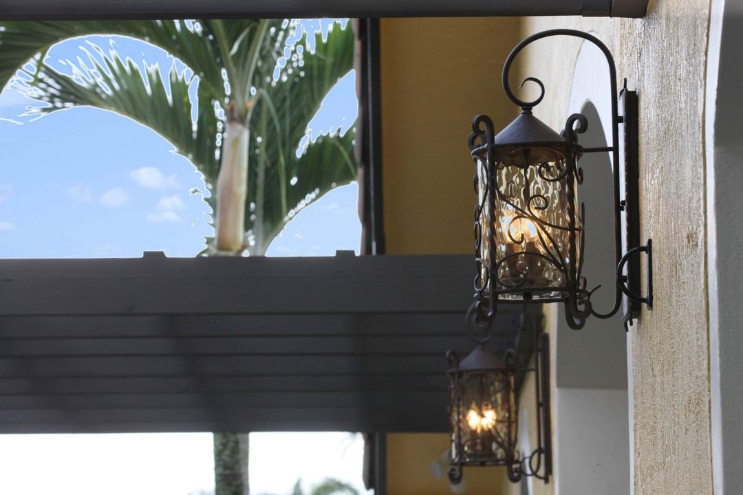 出租: $13,500 (1 贝兹, 2 浴室, 870 平方英尺)